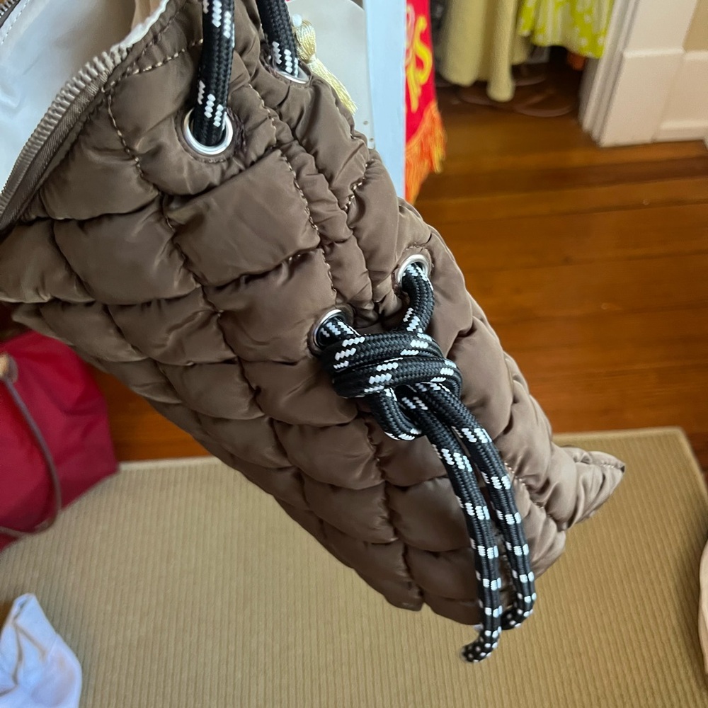 Brown puffy two chic purse - Picture 4 of 5